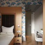 Amadi Park 4*