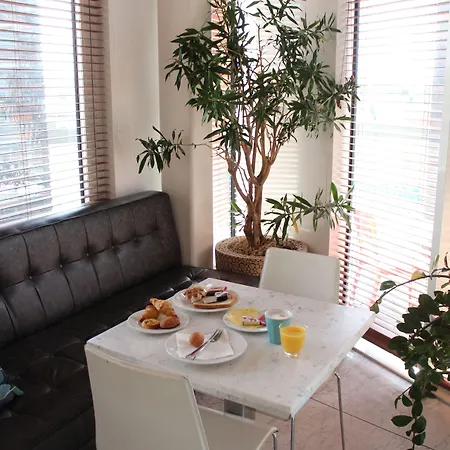 ホテル アマディ パーク