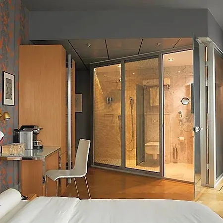 Amadi Park Hotell