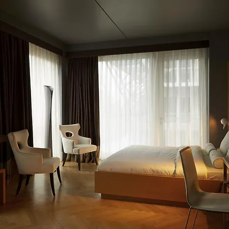 Hotell Amadi Park 4*