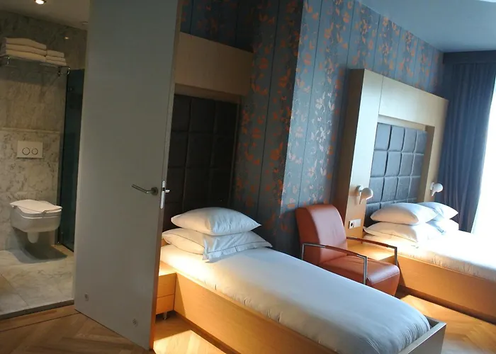 Hotel Amadi Park 4*