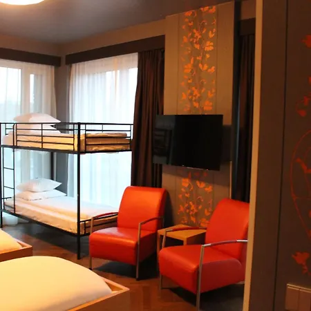 Szálloda Amadi Park 4*